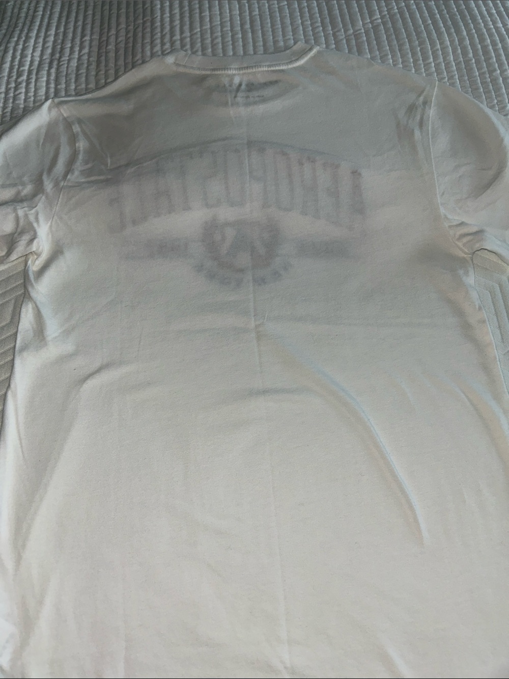Aeropostale White Short Sleeve Tee with Burgundy and Blue Logo - Picture 8 of 8